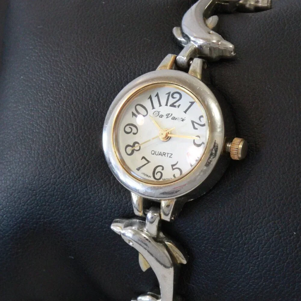 Vintage Ladies Da Vinci Quartz Watch Dolphin Bracelet Used 22mm